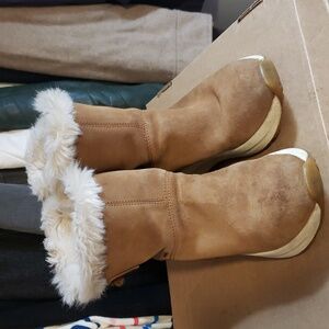 Geox Women's Tan Faux Fur Winter Boots ~Size 6.5